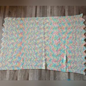 Vintage Pastel Rainbow Crochet Chevron Baby Blanket Wool Granny Afghan Nursery
